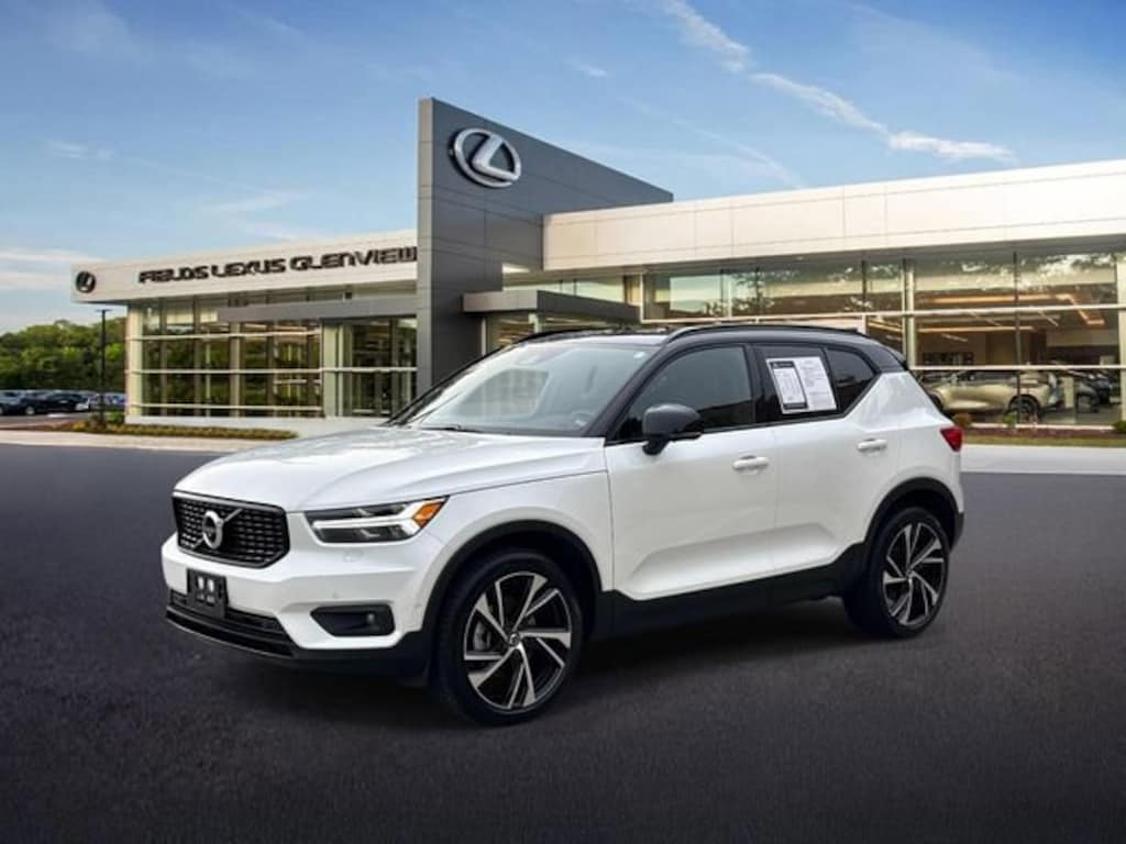 Used 2022 Volvo XC40 T5 AWD R-Design SUV
