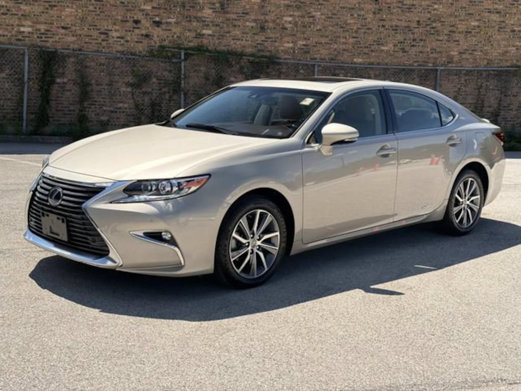 Used 2018 Lexus ES 300h Sedan