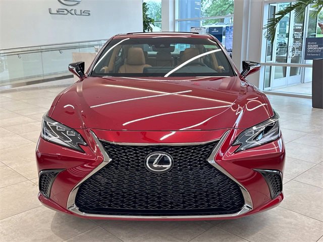 2025 Lexus ES 300h F SPORT Design photo 2