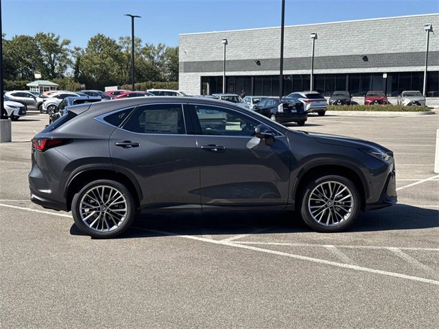 2026 Lexus NX 350 Luxury AWD photo 4
