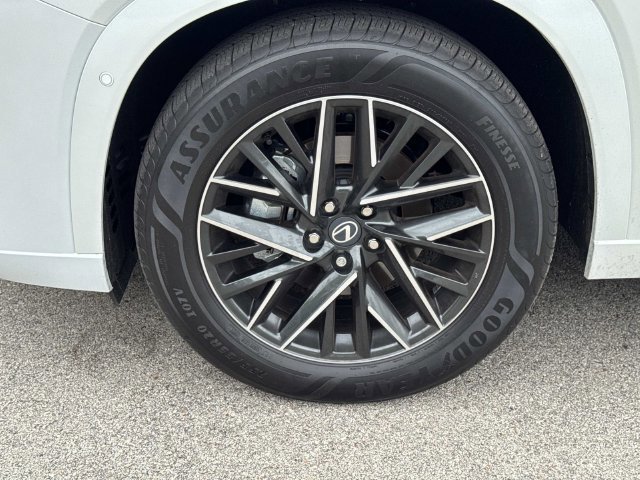 2026 Lexus TX 350 Luxury - Photo 9