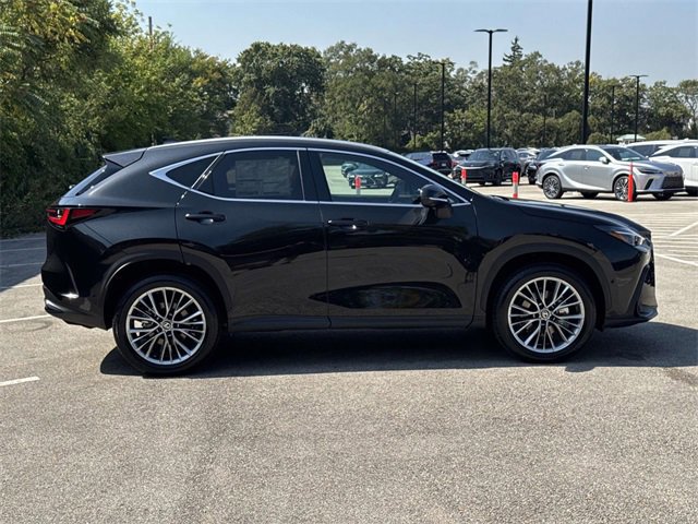 2026 Lexus NX 350 Luxury AWD photo 4