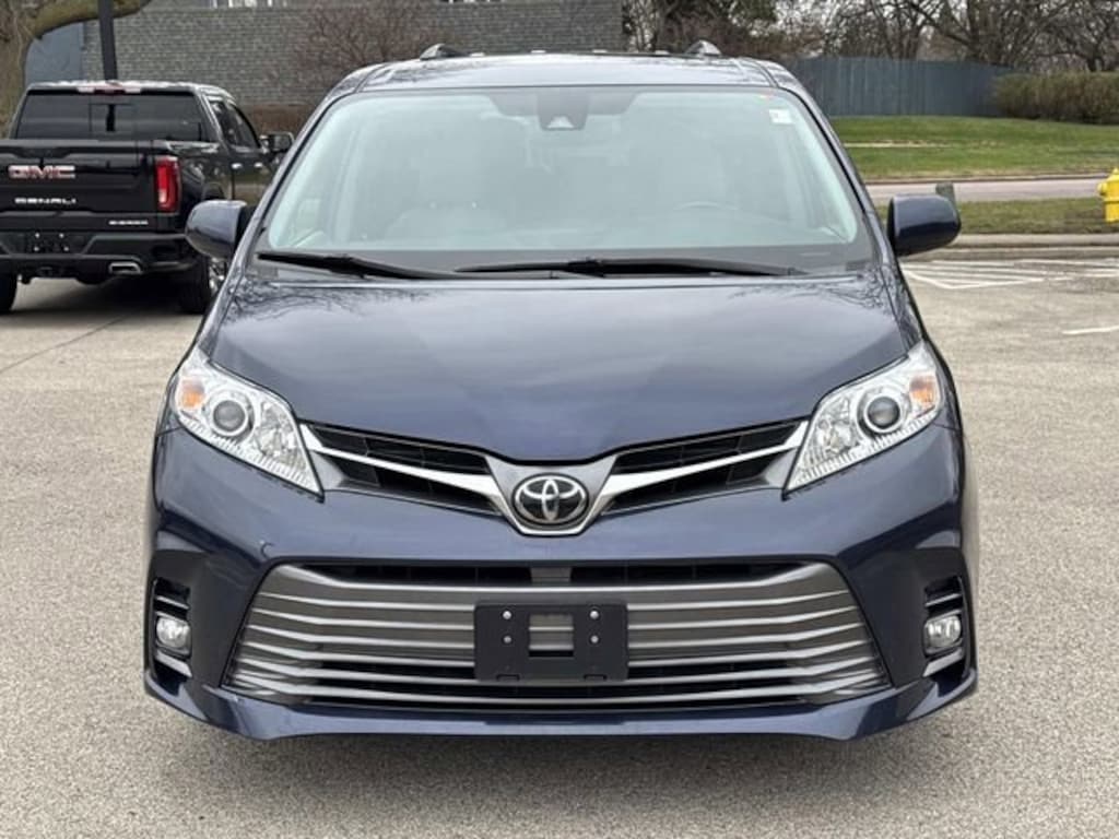Used 2018 Toyota Sienna L 7 Passenger Van Passenger Van