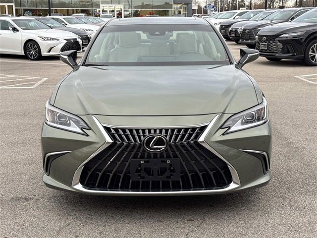 2025 Lexus ES 350 Base photo 2