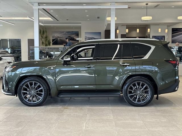 2026 Lexus LX 700h F-Sport - Photo 7