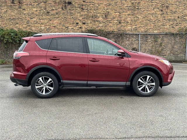 2018 Toyota RAV4 Adventure XLE photo 3
