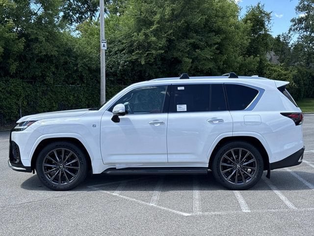 2026 Lexus LX 700h F-Sport - Photo 8