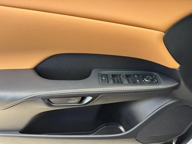 2025 Lexus RX 350 - Photo 17