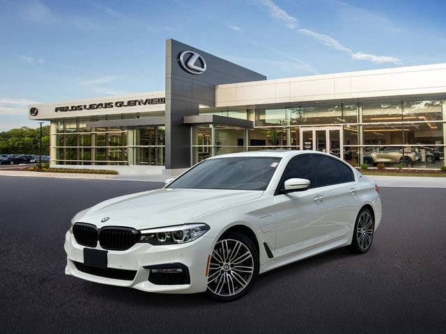 2018 BMW 5 Series 530e xDrive iPerformance Sedan's photo