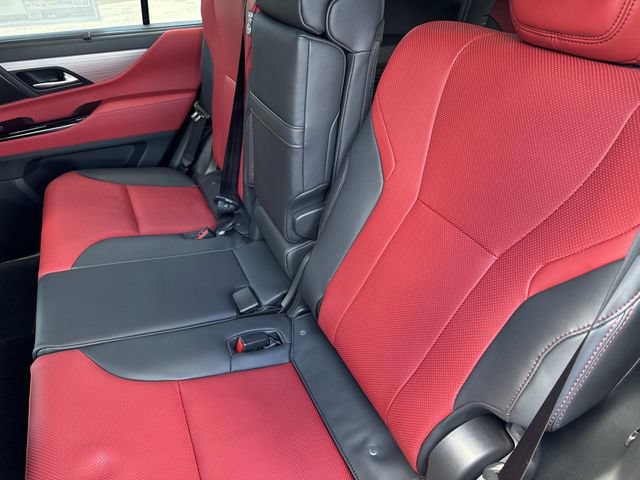 2026 Lexus LX 700h F-Sport - Photo 13