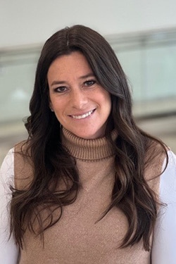 Staff member Elana Maxwell from ID_8492af5df978
