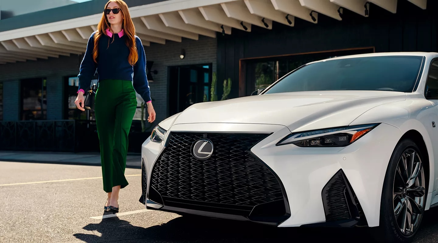 2025 Lexus IS