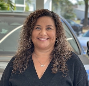 Staff member Jessica Vera from ID_1e5b58da3a80