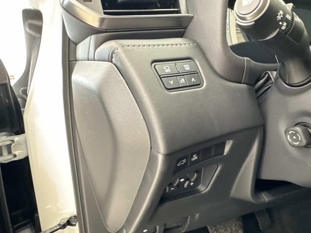 2026 Lexus LX 700h Luxury - Photo 30