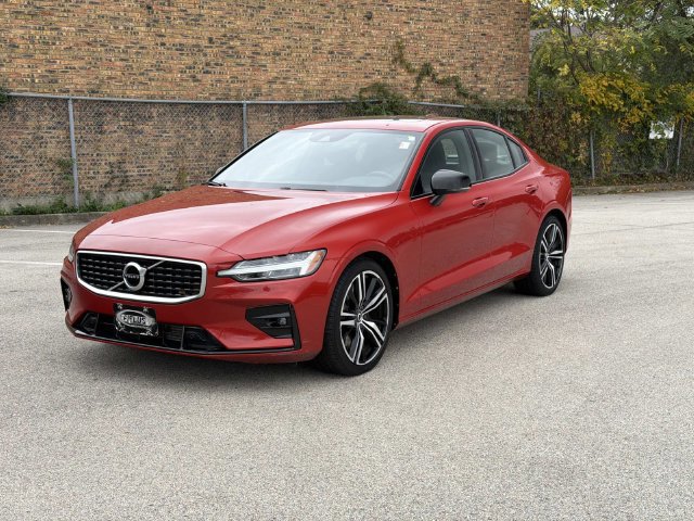 Used 2019 Volvo S60 T6 R-Design Sedan