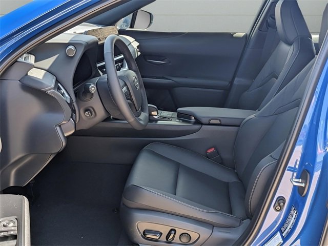 2025 Lexus UX Premium photo 4