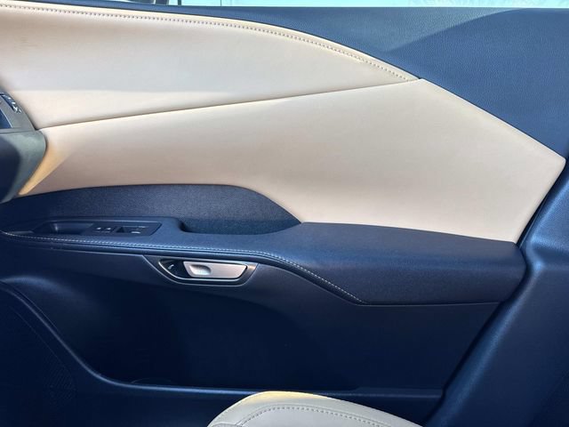 2025 Lexus RX 350 - Photo 22
