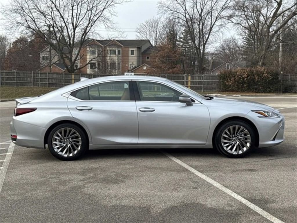 Certified 2025 Lexus ES 300h Luxury Sedan