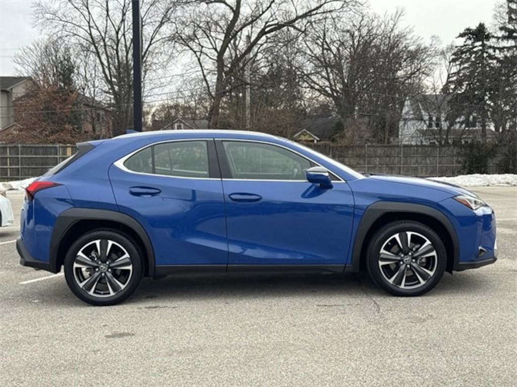 Certified 2022 Lexus UX 200 SUV