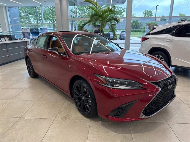 2025 Lexus ES 300h F SPORT Design photo 3