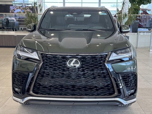 2026 Lexus LX 700h F-Sport - Photo 2