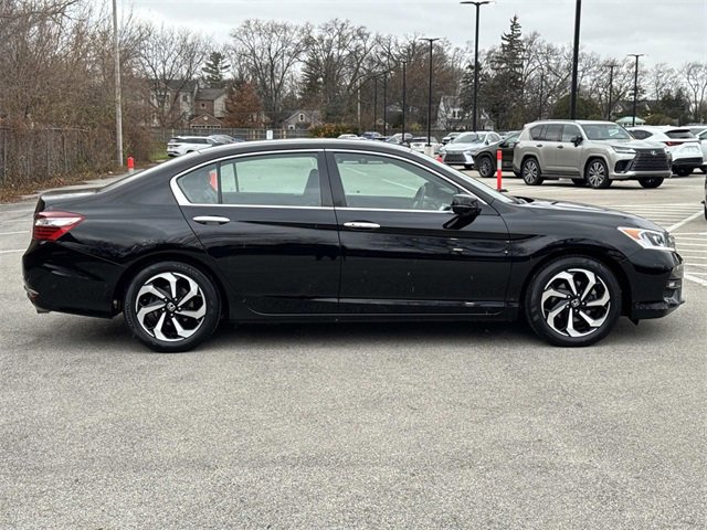 2017 Honda Accord EX-L photo 4