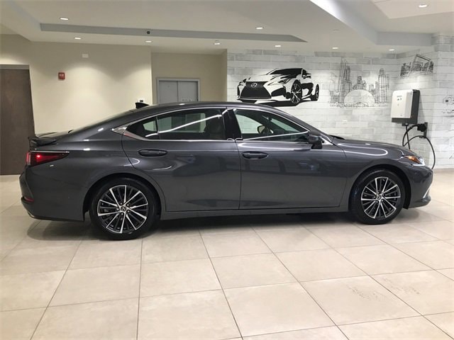 Certified 2022 Lexus ES 350 with VIN 58ADZ1B15NU114776 for sale in Glenview, IL