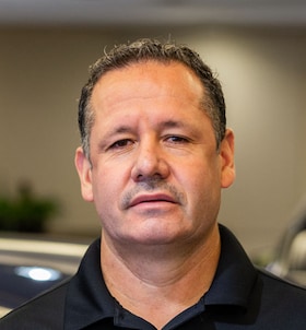 Staff member Sergio Muneton from ID_59f0377d7c0e