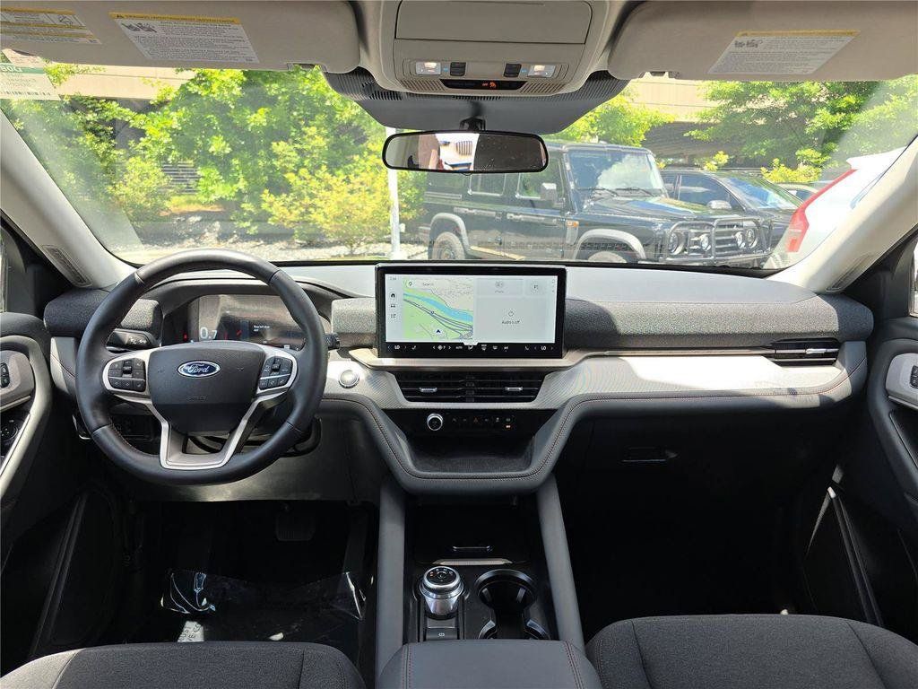 2025 Ford Explorer Active - Photo 17