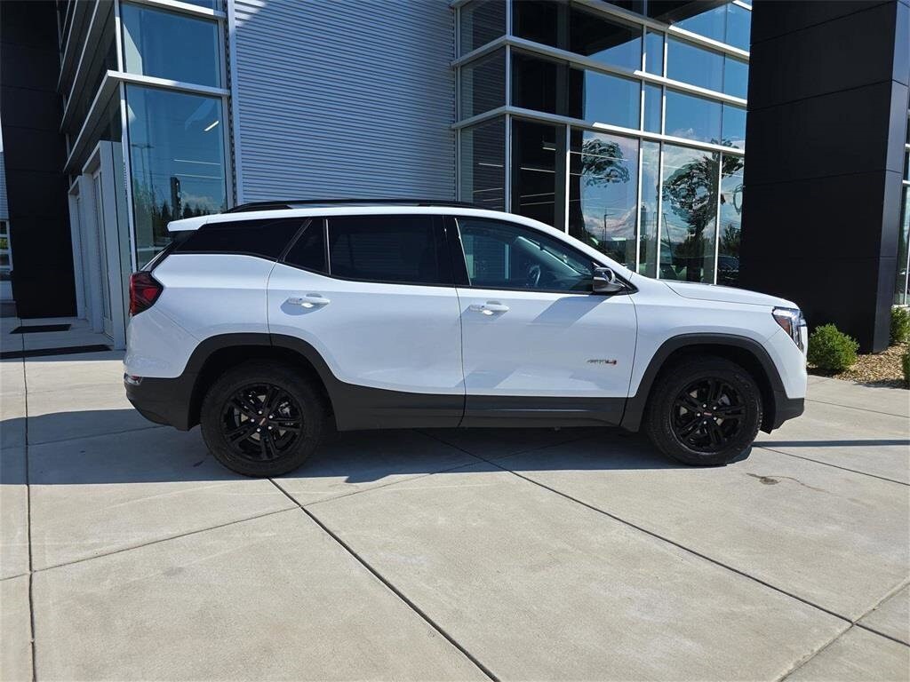 2023 Gmc Terrain AT4 photo 2
