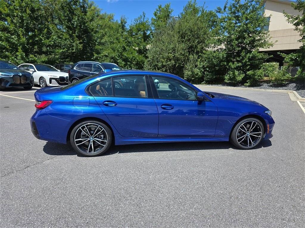 2024 Bmw 330e photo 2