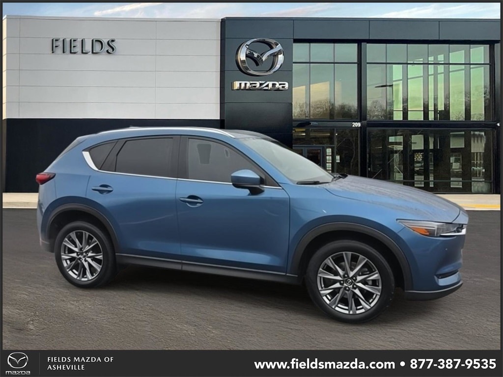 2019 Mazda CX-5 Signature's photo