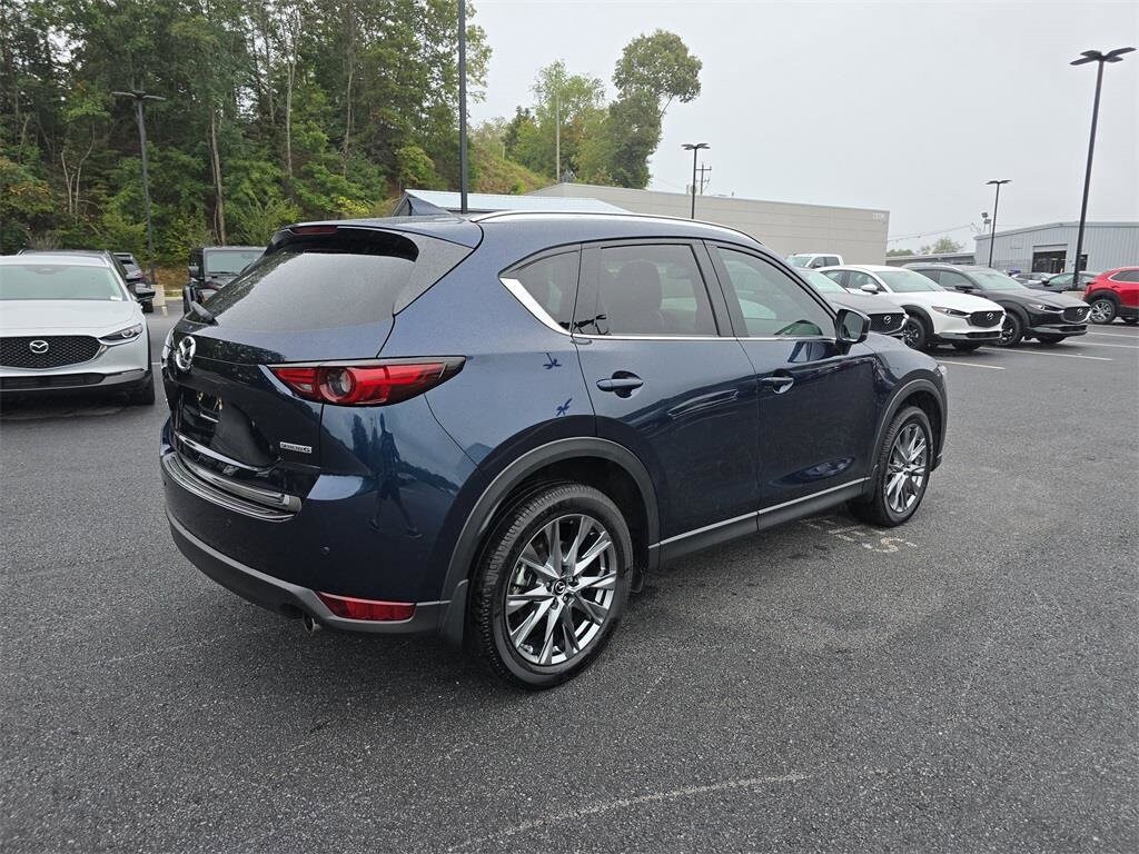 2020 Mazda CX-5 Signature photo 3