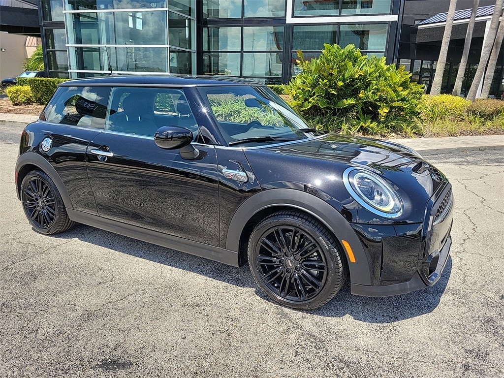 Used 2022 MINI Hardtop 2 Door S with VIN WMW53DH00N2P97822 for sale in Asheville, NC