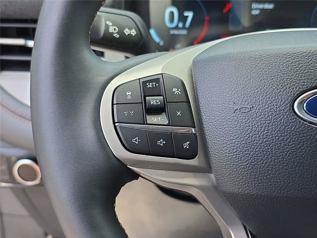 2025 Ford Explorer Active - Photo 32
