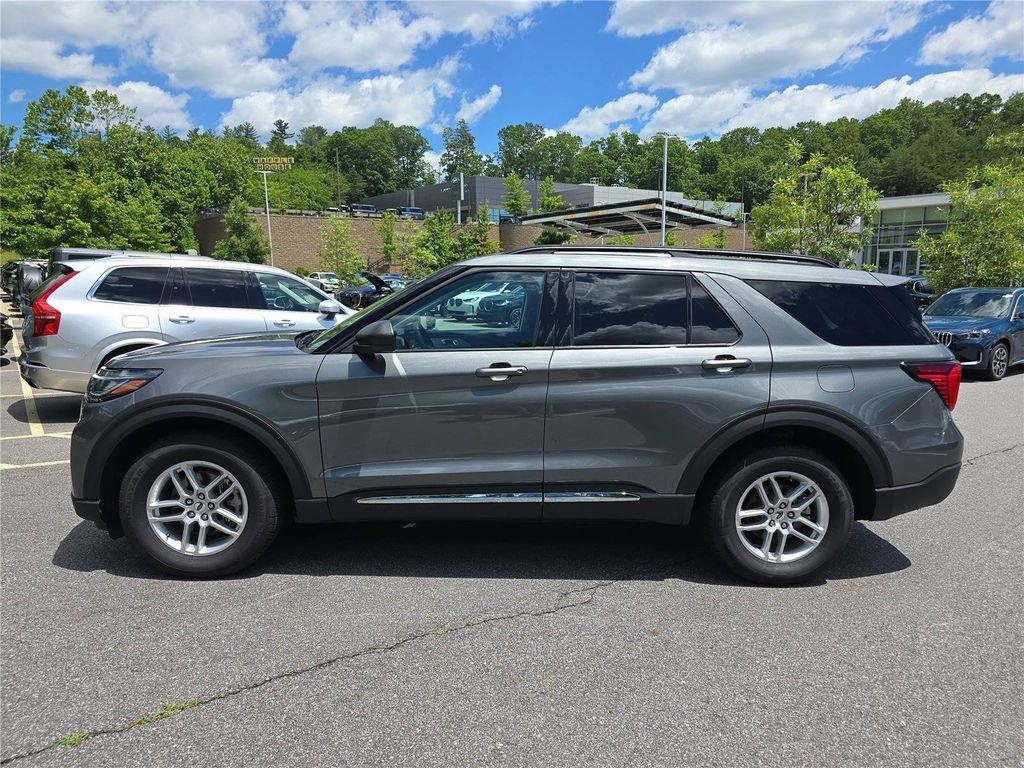 2025 Ford Explorer Active - Photo 6