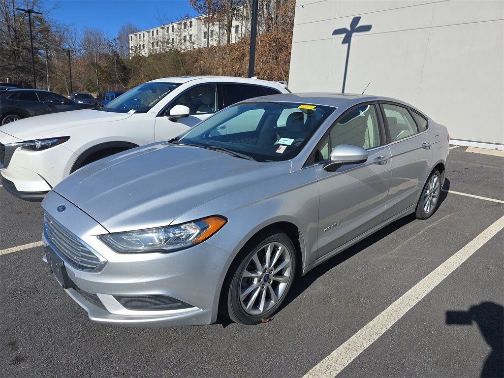 2017 Ford Fusion Hybrid SE photo 4