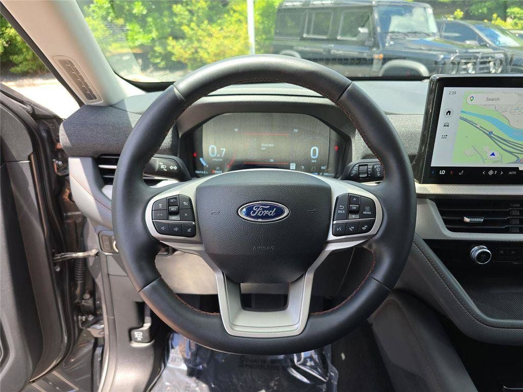 2025 Ford Explorer Active - Photo 29