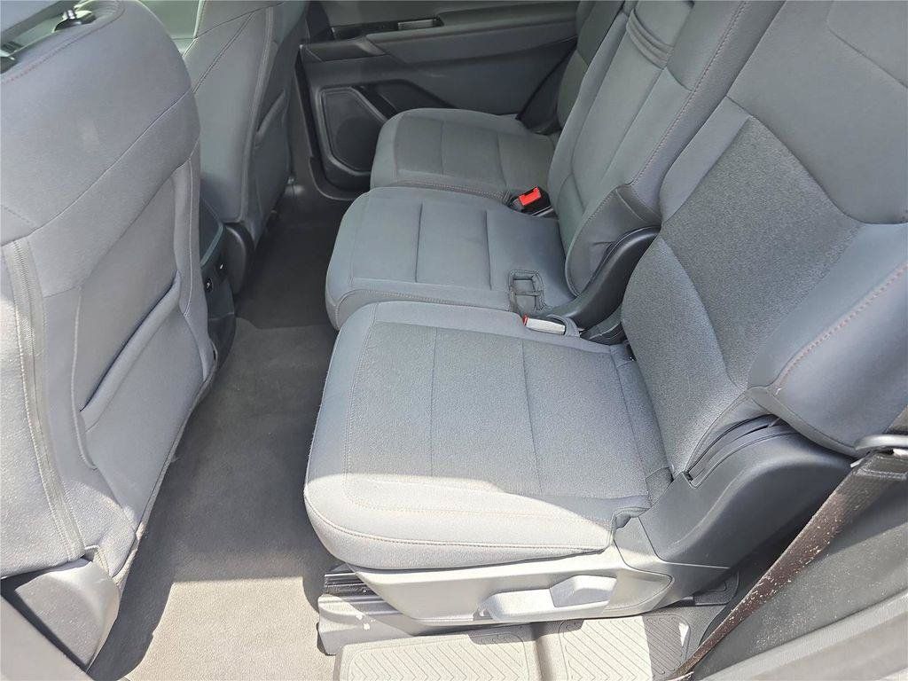 2025 Ford Explorer Active - Photo 15