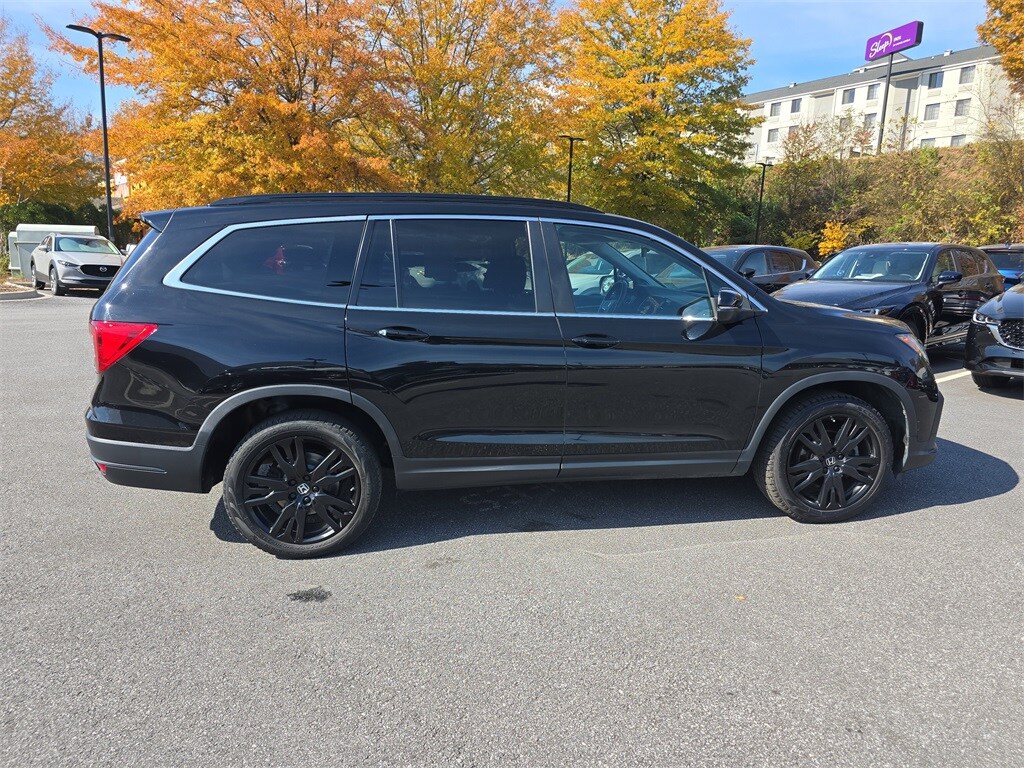 2021 Honda Pilot Special Edition photo 2