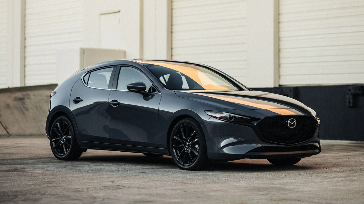 2022-mazda3-hatch-front-3qtr.png