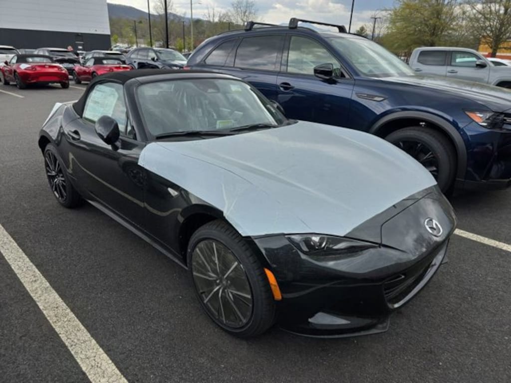New 2026 Mazda MX-5 MIATA Grand Touring CONVERTIBLE