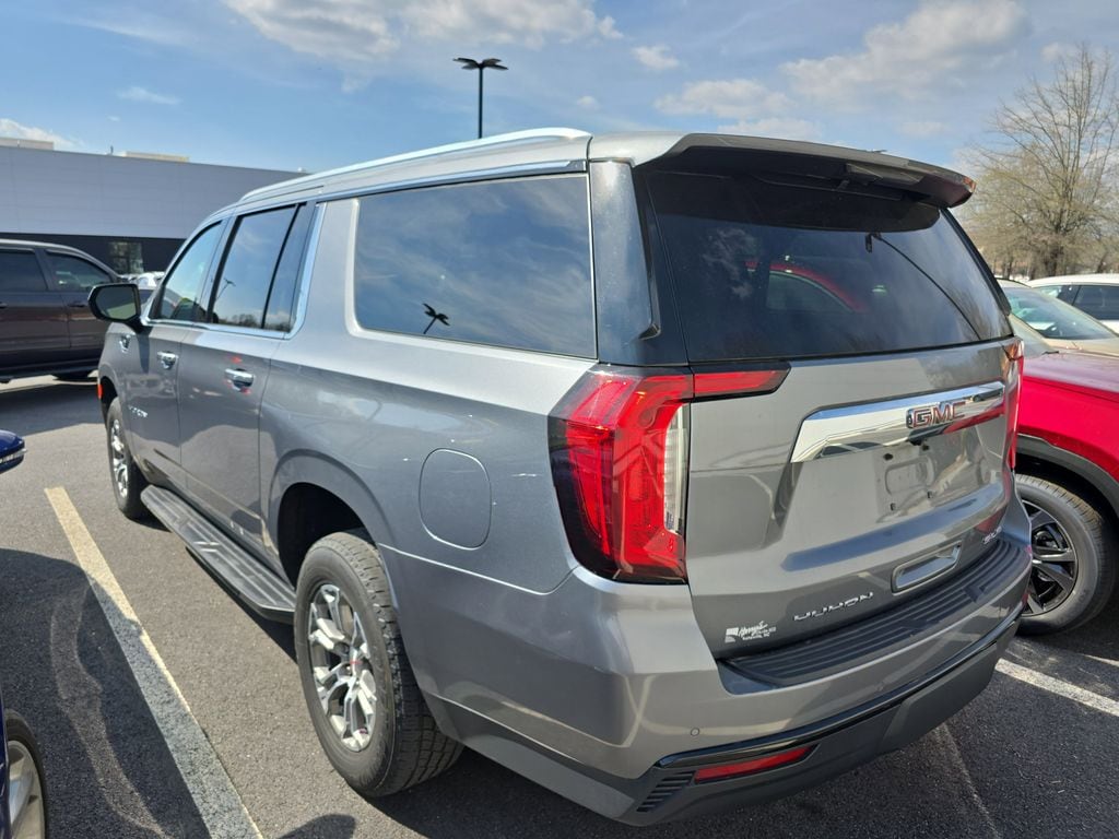 Used 2022 GMC Yukon XL SLE SUV