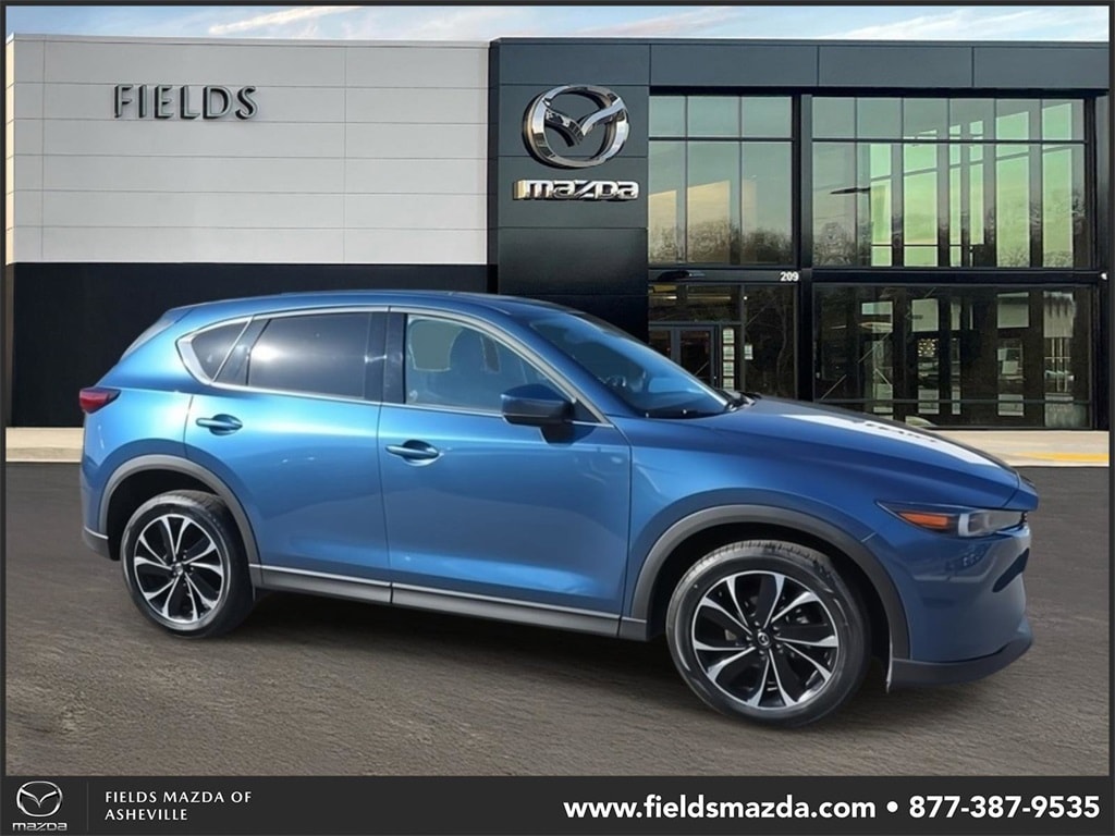 2023 Mazda CX-5 S Premium package's photo