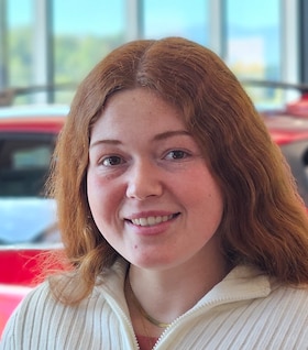 Staff member Samantha Fischer from ID_139c052b463d