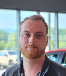 Staff member Jax Putnam from ID_0ed3ca524abe