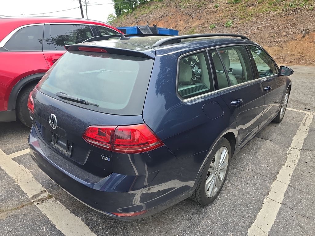 Used 2015 Volkswagen Golf Sportwagen SE Wagon