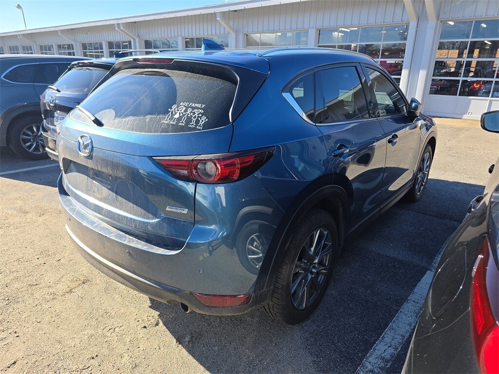 2019 Mazda CX-5 Signature photo 2