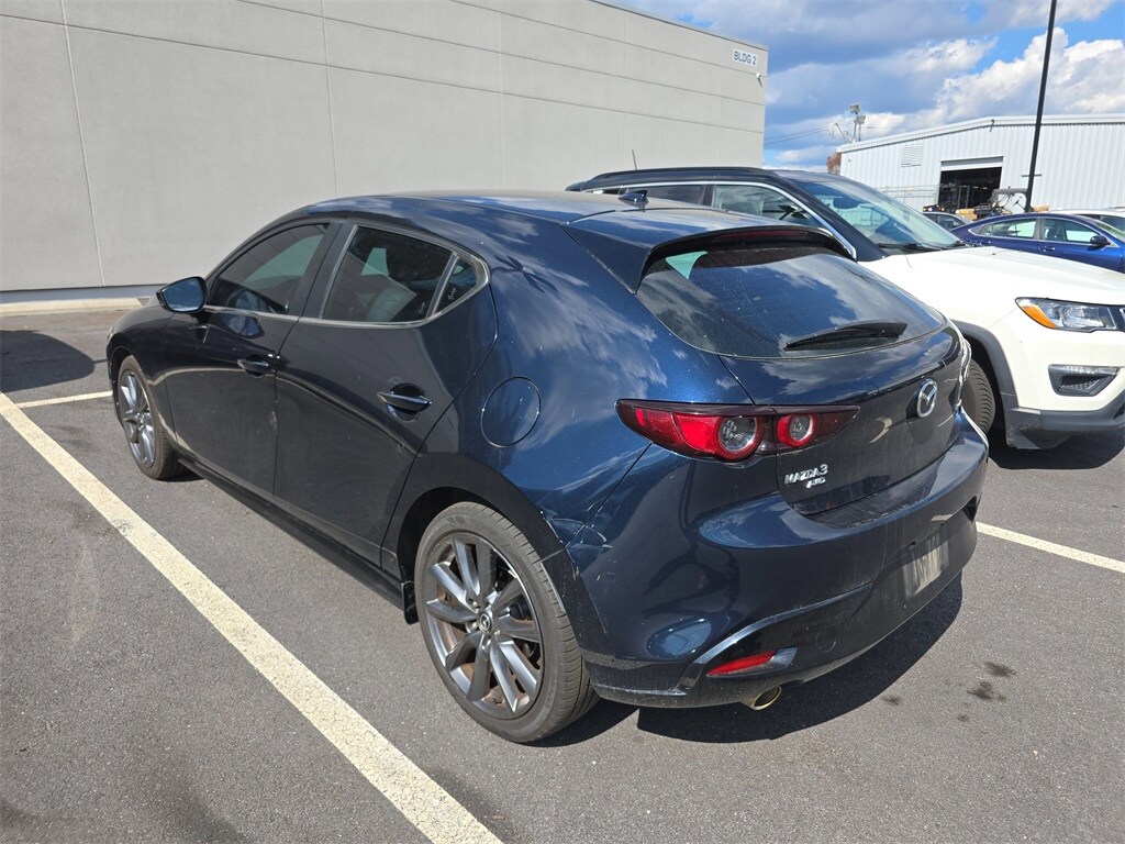 2019 Mazda Mazda3 Preferred Hatchback photo 3