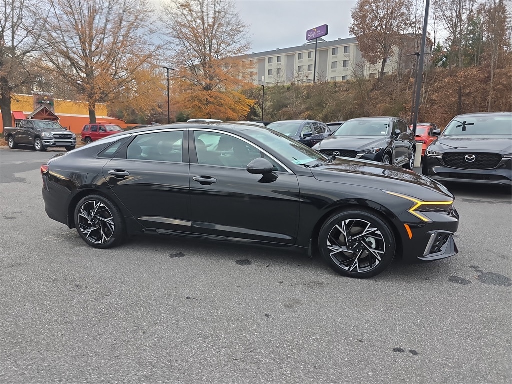 2025 Kia K5 GT-Line's photo